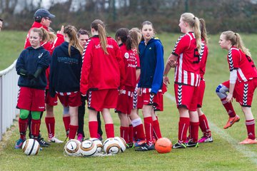 Bild 19 - C-Juniorinnen FSG-BraWie 08 - TuS Tensfeld : Ergebnis: 0:8